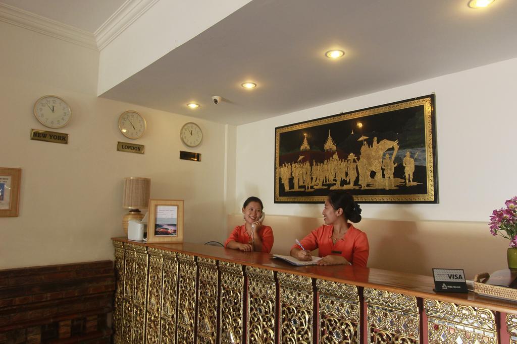 Raza Gyo Hotel Баган Екстериор снимка